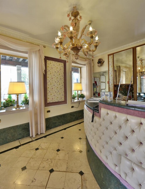 Hotel Arlecchino image 5